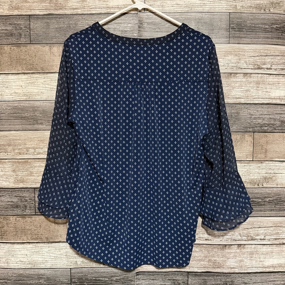 Charter Club Blouse Women’s M Navy Blue White Dot Pattern - Picture 4 of 7